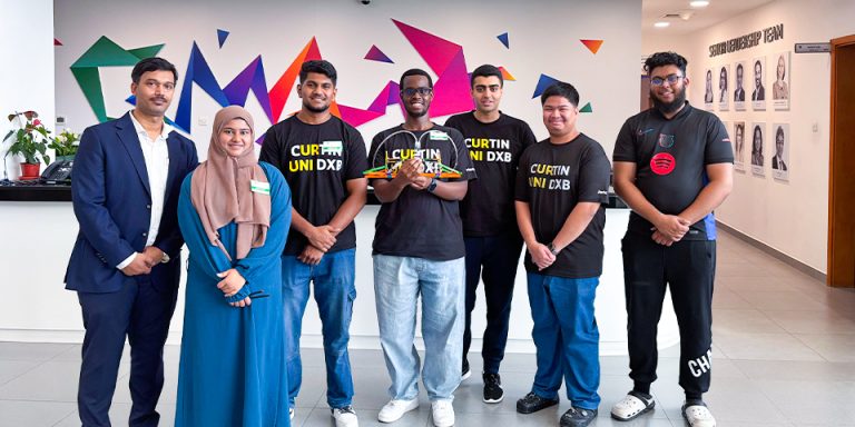 Curtin Dubai engineering students deliver hands-on workshop at GEMS Modern Academy 