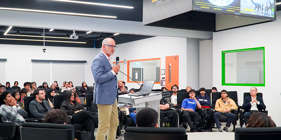 Image for <strong>Did life ever exist on Mars? Professor Martin Van Kranendonk addresses at the Curtin Dubai’s Distinguished Speaker Series </strong>