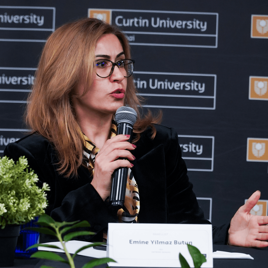 Emine Yilmaz Bütün, CEO of AcceleratEMEA and ITT Nexus, speaking on Women in STEM leadership at the Curtin Dubai Executive Roundtable.