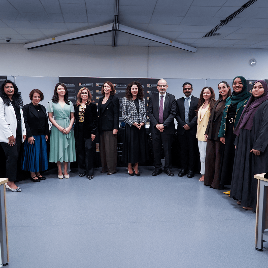 Women in STEM speakers, industry leaders, and Curtin University Dubai representatives at the Executive Roundtable Series.
