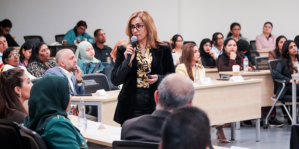 Women in STEM leaders discussing leadership, AI, technology, and career growth at the Curtin University Dubai Executive Roundtable Series.